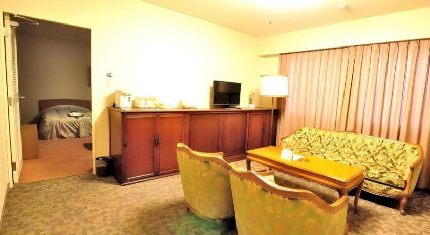 ทาเทะยามะ โกกุไซ โฮเทล Hotel โทยามะ ภายนอก รูปภาพ